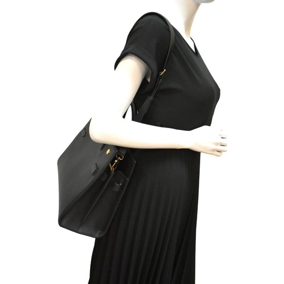 BURBERRY  Title Leather Tote Bag Black - Picture 3 of 13